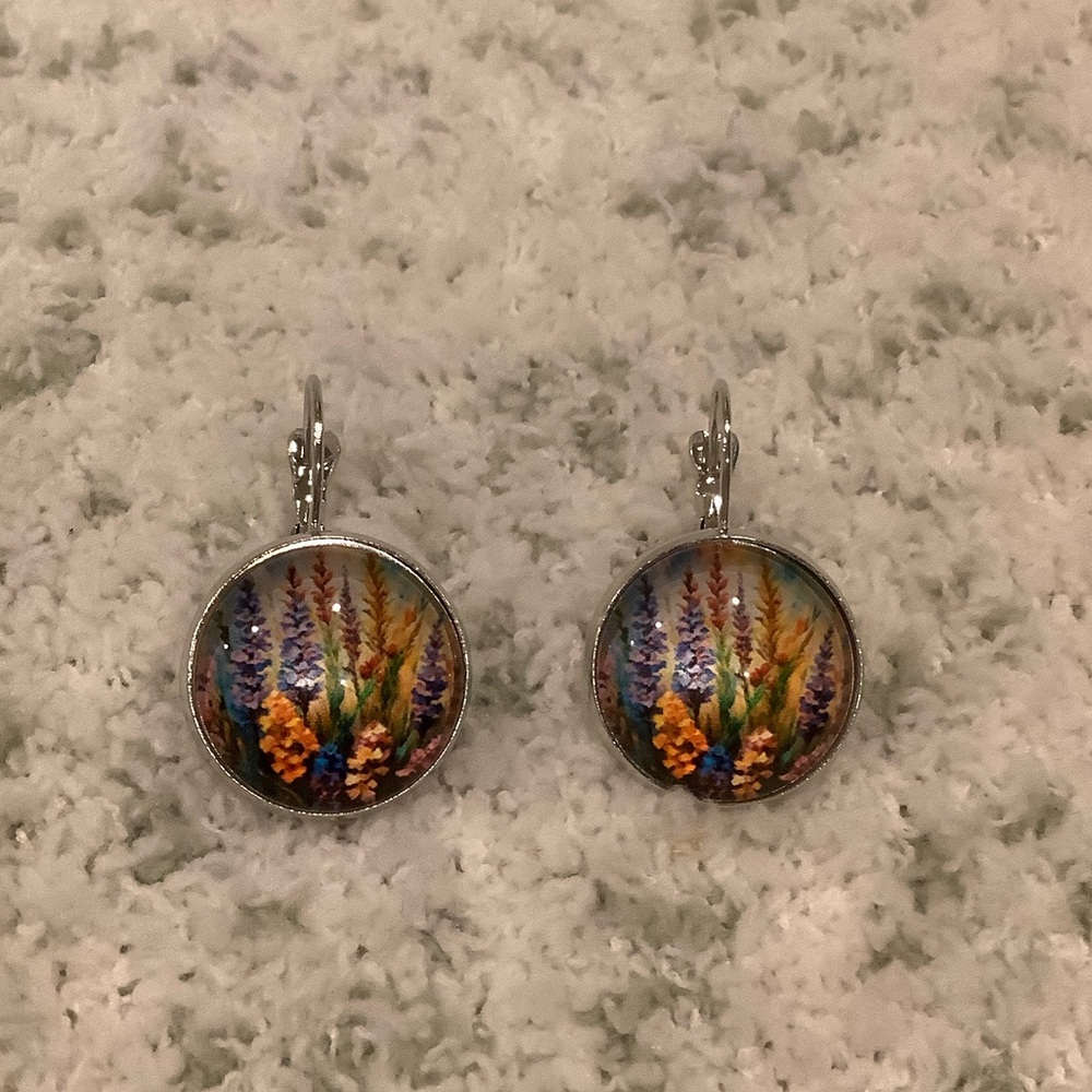 Autumn Floral Fields Pierced Glass Cabashon Earrings NWT .75” Handcrafted